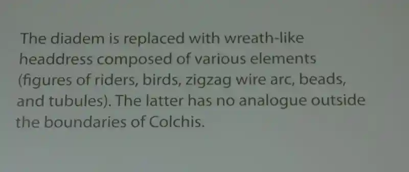 Diadem and wreath-like headdress